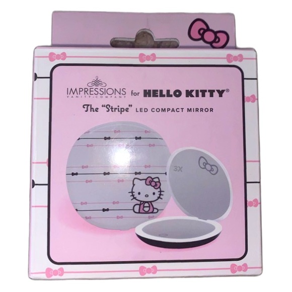 🎀🤭{HELLO KITTY} COMPACT MIRROR!! - Picture 1 of 8